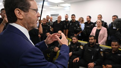 Președintele Iohannis a vorbit la telefon cu președintele Israelului / UPDATE Administrația Prezidențială: Cei doi președinți au exprimat profundul regret pentru faptul că printre persoanele care și-au pierdut viața se află și doi cetățeni români