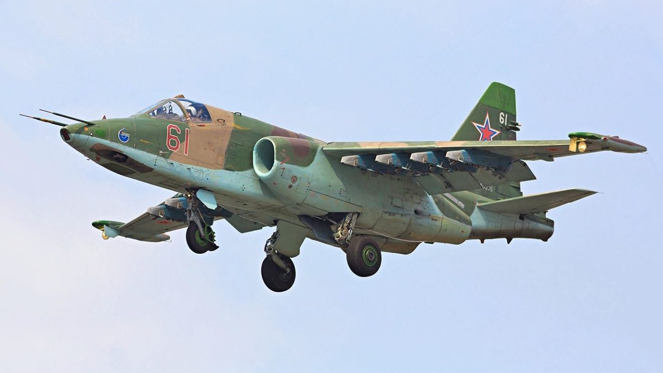 Forţele armate ucrainene susţin că au doborât un avion de atac rus Su-25