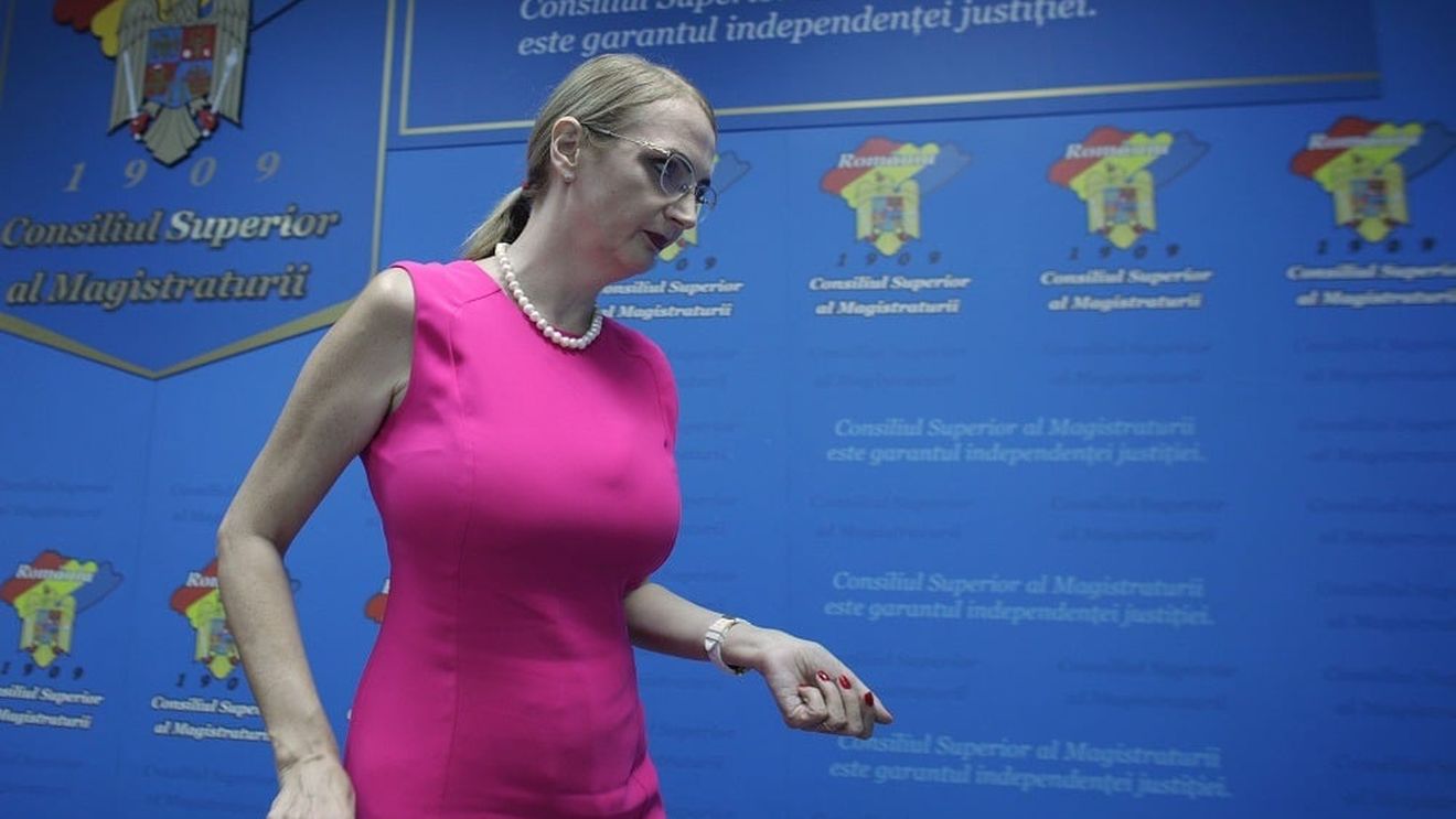 SURSE Nicușor Dan a luat în calcul să conteste la CCR numirea Liei Savonea  în fruntea Înaltei Curți / Președintele a sunat-o pe Savonea pentru a-i cere să renunțe la candidatură / Ce spune șeful statului