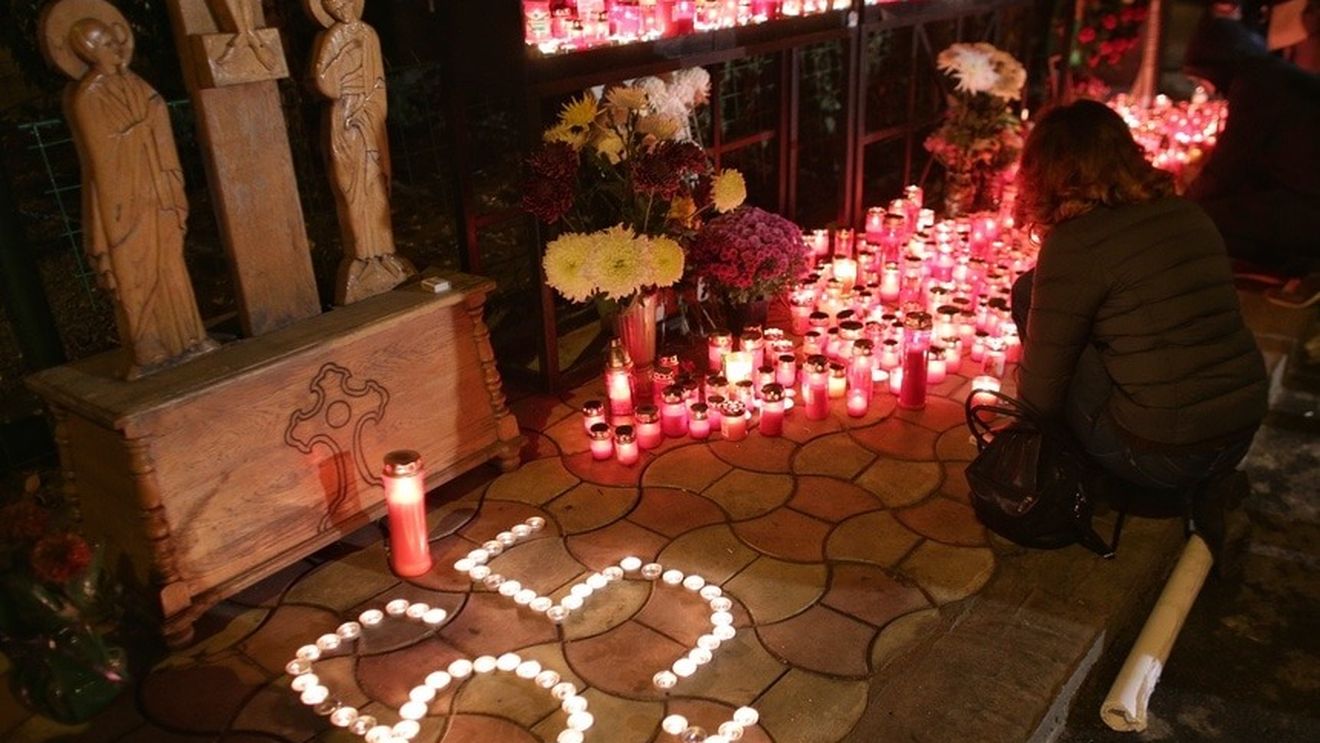 Tragedia din Colectiv: patru ani de la moartea celor 65 de tineri (Documentar Agerpres)