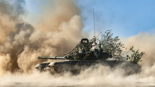 Ucraina exploatează o slăbiciune a Rusiei pentru a contracara planurile lui Putin: "O capcană mortală" / Un defect de concepţie al tancurilor ruseşti dă un avantaj soldaţilor ucraineni