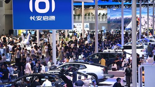 Vânzările auto au crescut în mai pentru a patra lună consecutiv în China / În mai, vehiculele propulsate cu forme noi de energie au înregistrat o creștere de peste 28%