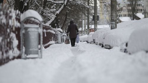 METEO Vreme deosebit de rece în Bucureşti, cu maxime negative şi strat nou de zăpadă, până miercuri dimineaţa