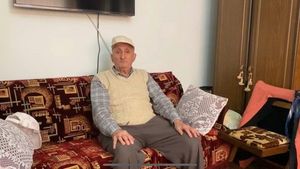 VIDEO: Un pensionar de 87 de ani și-a donat economiile spitalului din Cugir. ”Soția mea a fost bolnavă și statul ne-a ajutat, și noi trebuie să ajutăm”