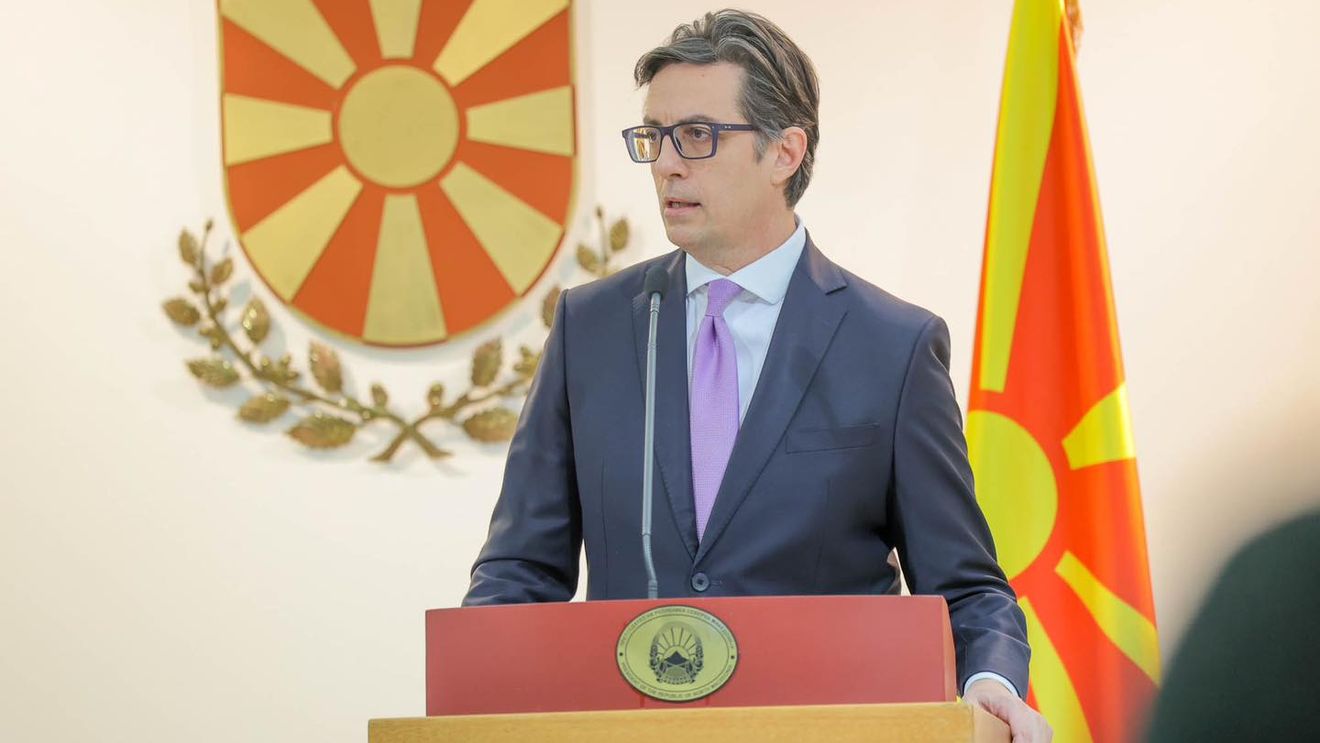 Președintele Republicii Macedonia de Nord, Stevo Pendarovski, a calificat drept „scandaloasă” solicitarea Bulgariei de a participa la procesul de pregătire a modificărilor constituționale din țara sa