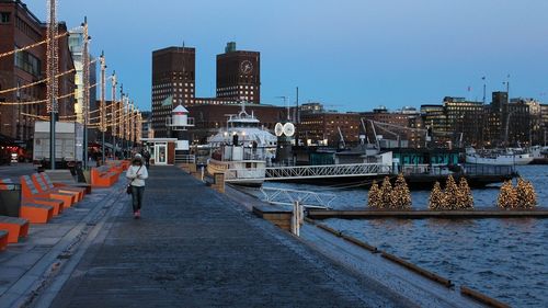 150 de persoane infectate cu Omicron, într-o seară la un restaurant din Oslo / Primele simptome au apărut în 3 zile, iar virusul a ajuns inclusiv la persoanele vaccinate cu două doze