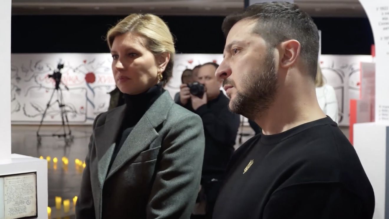 Zelenski: Victoria noastră este obţinută tocmai prin forţa unităţii noastre, capacitatea de a lucra împreună pentru interesele ucrainene şi capacitatea de a ne sprijini reciproc