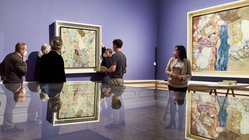 Una dintre picturile lui Gustav Klimt a fost expusă la Viena după mai mult de un secol