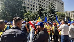Sindicatele de la CFR amenință că opresc trenurile, de la 1 iulie, dacă Guvernul nu aprobă bugetele cu majorări salariale