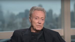 Christopher Walken: „Nu am un telefon mobil. Nu am trimis niciodată e-mailuri” / Actorul spune că se poate uita la televizor doar cu ajutorul unei antene de satelit de pe casă