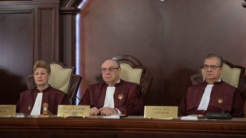 Președintele CCR, Marian Enache, despre o eventuală reluare a turului al doilea al alegerilor prezidențuiale: Exclus. Erata vizează doar îndreptarea unei erori materiale din cuprinsul unei hotărâri 