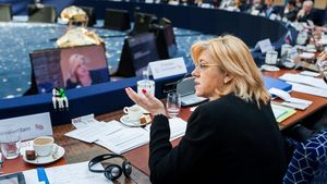 Corina Crețu: Comisarul European pentru Coeziune și Reforme m-a asigurat că România nu va pierde fondurile europene pe care le mai are de cheltuit pentru exercițiul financiar 2014-2020