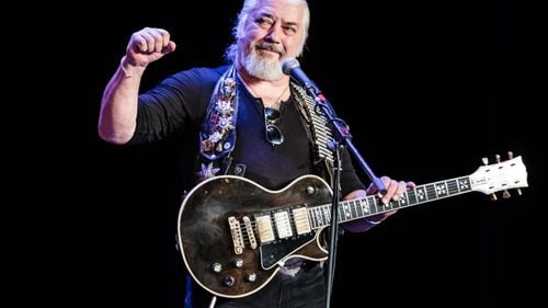 Medicii știau că zilele lui Nicu Covaci erau numărate. Medicul Dorel Săndesc cu care artistul a petrecut ultimele zile: ”S-a stins de Ziua Timișoarei, la finalul concertului operei rock simfonice Meșterul Manole al fostului său coleg Iosef Kappl”