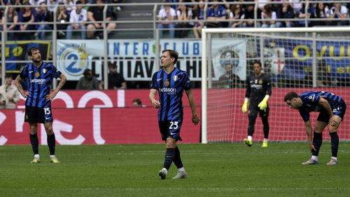Inter, pas greșit în lupta cu Napoli pentru Scudetto / Milanezii au pierdut pe teren propriu cu AS Roma, scor 0-1