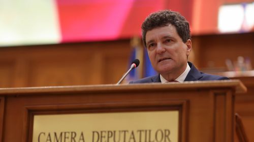 Nicușor Dan: Avem problema deficitului. Statul cheltuiește prea mult față de ce își permite / Este în interesul național ca România să aibă un guvern susținut de o majoritate parlamentară, care să-și asume reformele fiscale de care avem nevoie