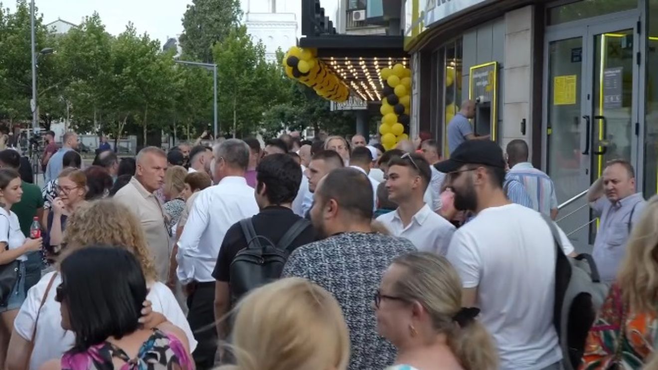 Tănase Stamule (PNL), despre cozile cu oameni care vor credite la casă prin ”Planul Simion”:  AUR şi-a chemat membrii şi prietenii lor să stea la coadă pentru a da dovada unei cereri uriaşe