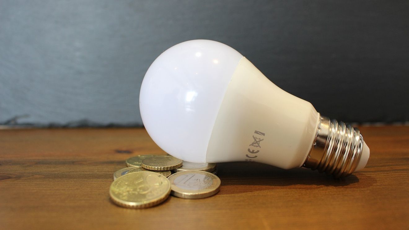 Prețul energiei electrice a ajuns la un nou record pe Bursa de la București