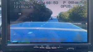 Şofer din Craiova înregistrat de radar în timp ce conducea cu viteza de 218 kilometri pe oră pe un drum național / A rămas fără carnet 4 luni