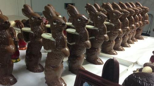 Un ciocolatier din Cisnădie refuză să facă iepurași cu mască: Omagiem virusul? Sărbătorile pascale sunt legate de speranţă