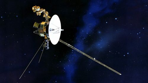 NASA opreşte două dintre instrumentele sondelor Voyager pentru a conserva energia în spaţiul interstelar