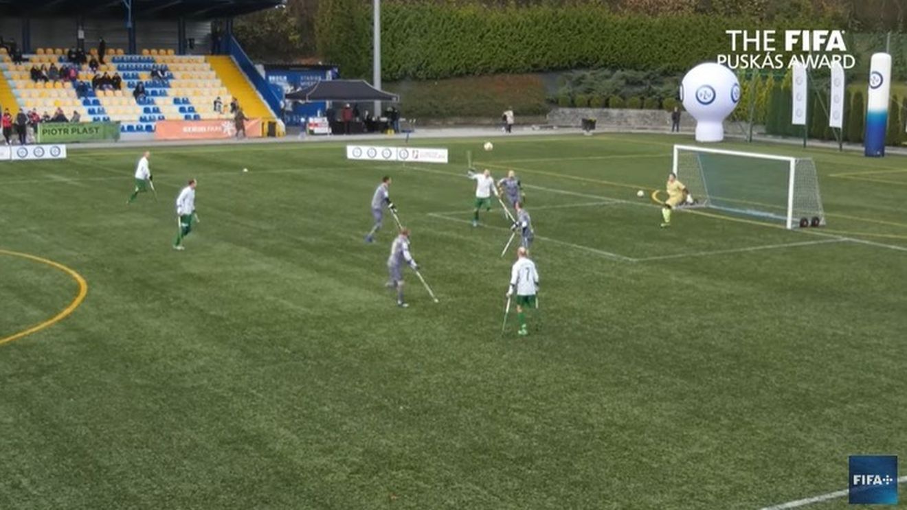 VIDEO Trofeul pentru cel mai frumos gol al anului 2022, acordat de FIFA unui jucător cu dizabilități pentru o ”foarfecă” uluitoare