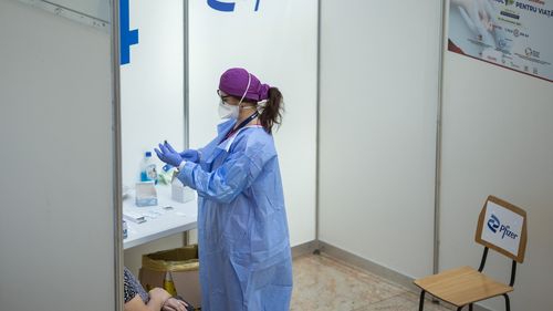 Prefect exasperat de lipsa de reacție a statului: Nu înţeleg de ce medicii care fac propagandă anti-vaccin sunt toleraţi în sistemul de stat