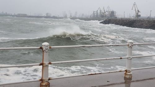 Cod galben de vânt în zona de litoral a judeţelor Constanţa şi Tulcea, în orele următoare