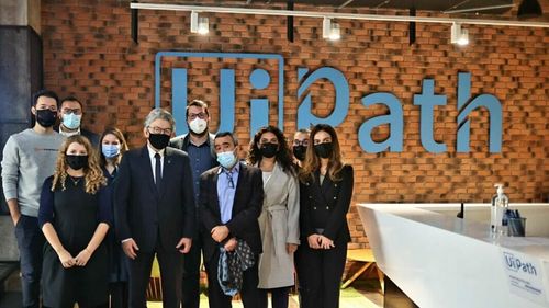 Comisarul european Thierry Breton laudă unicornul românesc UiPath pentru ajutorul dat UE în pandemie. Reprezentantul UiPath, dat afară recent de ministrul Vîlceanu de la Tarom