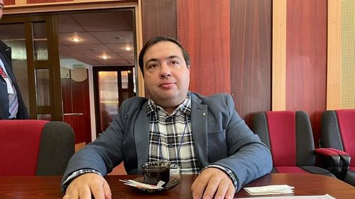 Cinci ani de închisoare pentru fostul profesor de etică și integritate academică Rudolf Cristian, care a primit mită de la studenți. Instanța i-a interzis să mai fie profesor 5 ani, după executarea pedepsei, și a ridicat sechestrul pentru două lingouri de aur / Decizia nu este definitivă