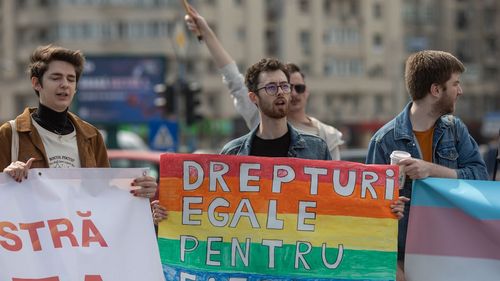 Asociația Accept condamnă ”gestul rușinos” al Guvernului de a contesta hotărârea CEDO privind protecția și recunoașterea legală a cuplurilor LGBT