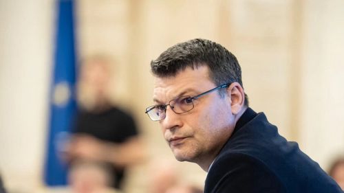 Deputatul Bogdan Rodeanu (USR): Reforma companiilor de stat nu înseamnă „vânzarea țării”, ci oprirea risipei bugetare