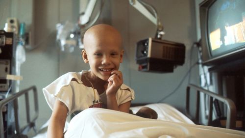 Cum pot ajuta virușii străvechi din ADN-ul uman la combaterea cancerului? Explicațiile oamenilor de știință care se gândesc la un vaccin/ Cele mai răspândite tipuri de cancer în România, unde mor anual în jur de 55.000 de bolnavi (infografice)