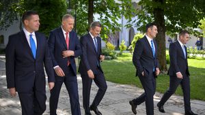 PSD acuză USR că subminează Acordul politic cerut de președinte, ce ar trebui să ducă la un nou guvern / Social democrații resping o rotativă la guvernare