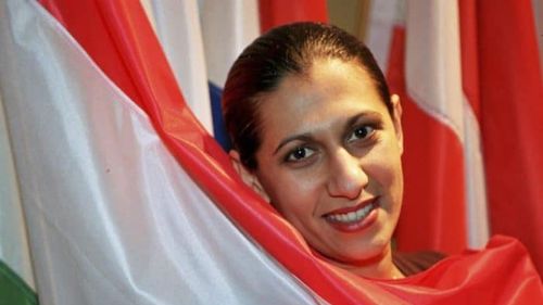 Bilă neagră pentru Ungaria: Fosta eurodeputată Viktória Mohácsi, militantă pentru drepturile romilor, a primit azil politic în Canada