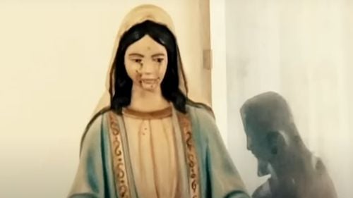 Din Bosnia până în Italia, fascinația pentru Fecioarele care plâng cu lacrimi de sânge (reportaj AFP)