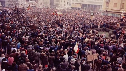 VIDEO Cum arăta Timișoara la prânz, în 20 decembrie 1989: orașul liber de comunism, dar în pragul unui masacru