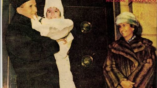 „În pat cu Partidul. Politica lui Nicolae Ceaușescu privind natalitatea” / DOCUMENTE CNSAS: Avortul era tratat ca un act „dușmănos și antinațional”, iar femeile erau verificate la locul de muncă, în spitale sau chiar acasă, cu ajutorul unei rețele de informatori