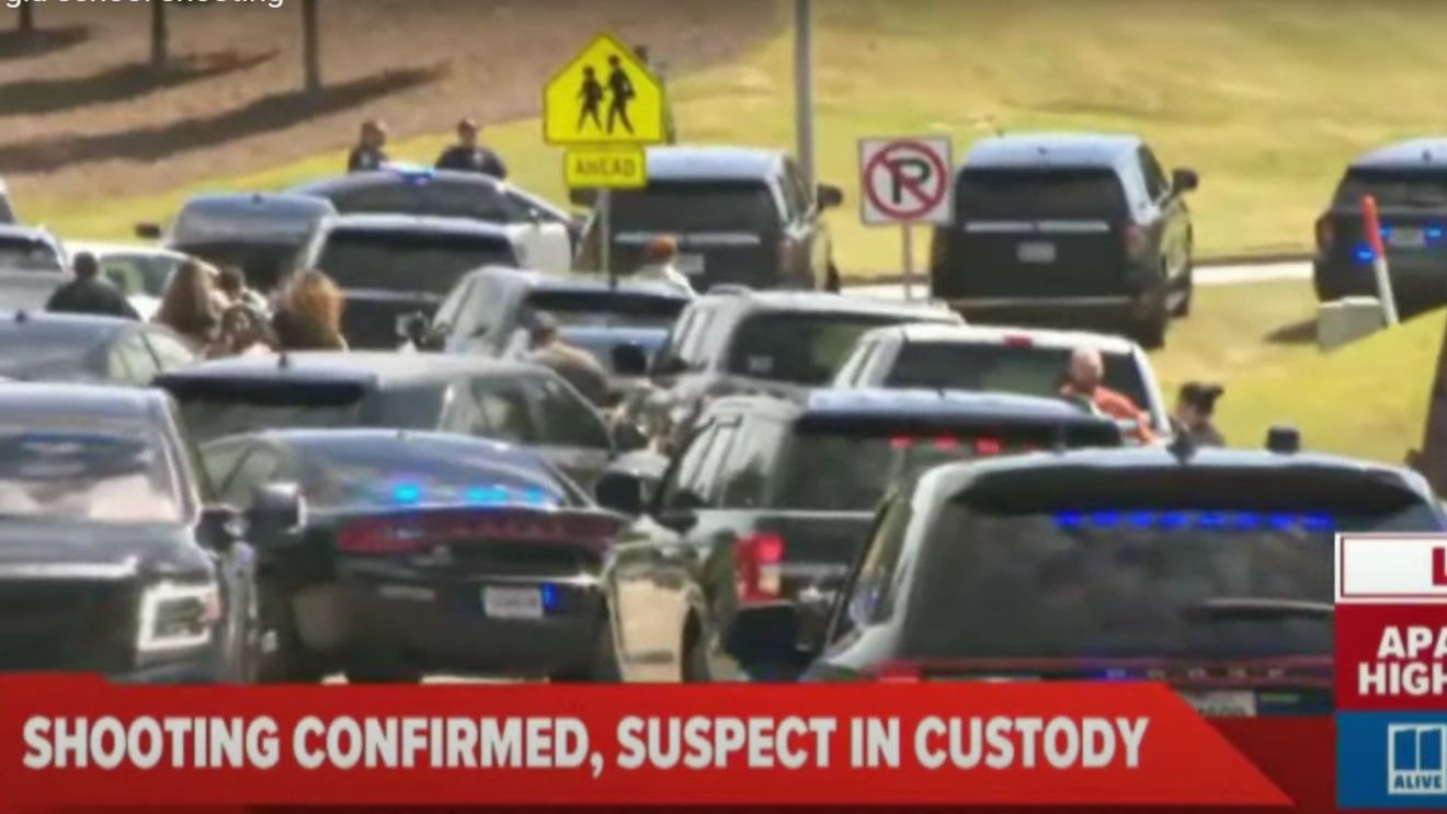 Cel puţin 2 morţi şi 4 răniţi într-un atac armat dintr-un liceu din statul american Georgia