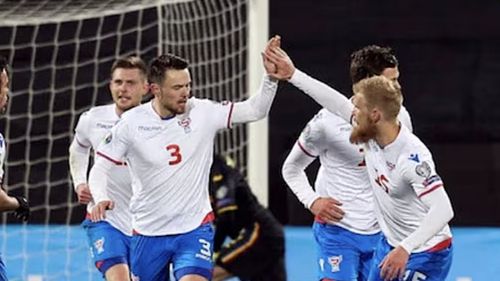 Eroii nevăzuți ai fotbalului: Echipa de tâmplari, profesori și electricieni din Insulele Feroe visează la CM 2026