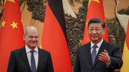 Xi Jinping i-a transmis lui Scholz că susţine o conferinţă de pace "recunoscută de Rusia şi Ucraina"