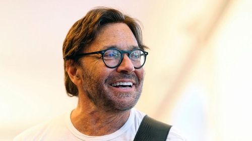 Al Di Meola le-a mulțumit medicilor și asistentelor de la Bagdasar-Arseni pentru că ”l-au pus pe picioare”/ Chitaristul a mai vorbit o dată despre ”cele mai bune îngrijiri posibile”, iar soția despre ”dragoste și sprijin”