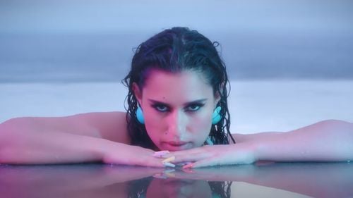 Artista Raye a primit şase premii la BRIT Awards, un record/ Lista integrală a câştigătorilor