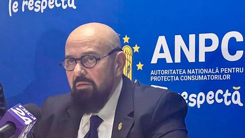 Cât de legale sunt controalele ANPC conduse personal de Piedone? Jurişti: preşedintele instituţiei este demnitar şi nu are atribuţii de control în fişa postului / Piedone: Am atribuţii de coordonare a activităţilor de control