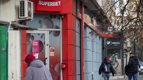 Primăria Sibiu propune autorizarea păcănelelor în oraș pentru 2.000 de lei pe mp/an. Jumătate din bani ar putea merge către tratarea dependenților