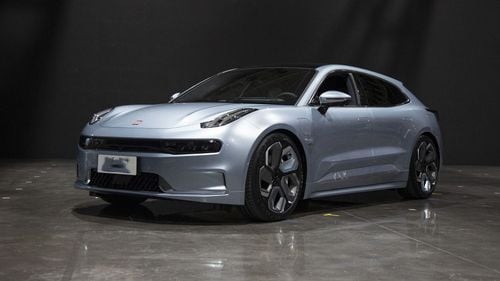 Retragerea Zeekr de pe bursă stârnește controverse între Geely și investitori din cauza subevaluării companiei