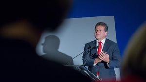 Vicepreședintele Comisiei Europene vine luni la București pentru a discuta cu șefii Parlamentului, premierul Cîțu și un consilier prezidențial