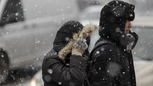 Ninge în București, vineri dimineață/ Capitala, sub cod galben