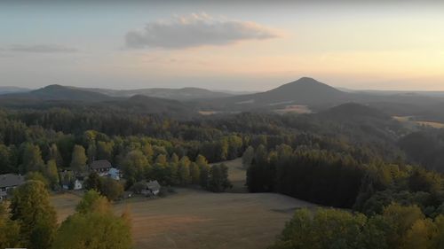 MAE: Avertizare de călătorie pentru Cehia / Incendii de vegetație în Parcul Naţional Boemia Elveţiană, din regiunea Decin