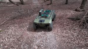 VIDEO O companie din Cehia a lansat o dronă terestră autonomă pentru sprijin logistic și evacuarea răniților de pe front / Vehiculul este analizat pentru o posibilă integrare în dotarea armatei ucrainene