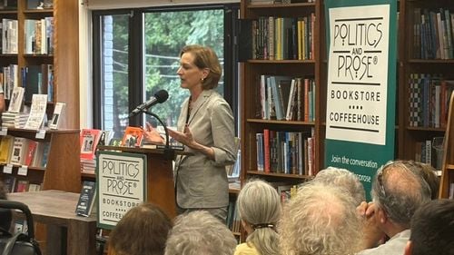 Scriitoarea şi jurnalista Anne Applebaum avertizează că Europa trebuie să fie în stare să se descurce fără SUA